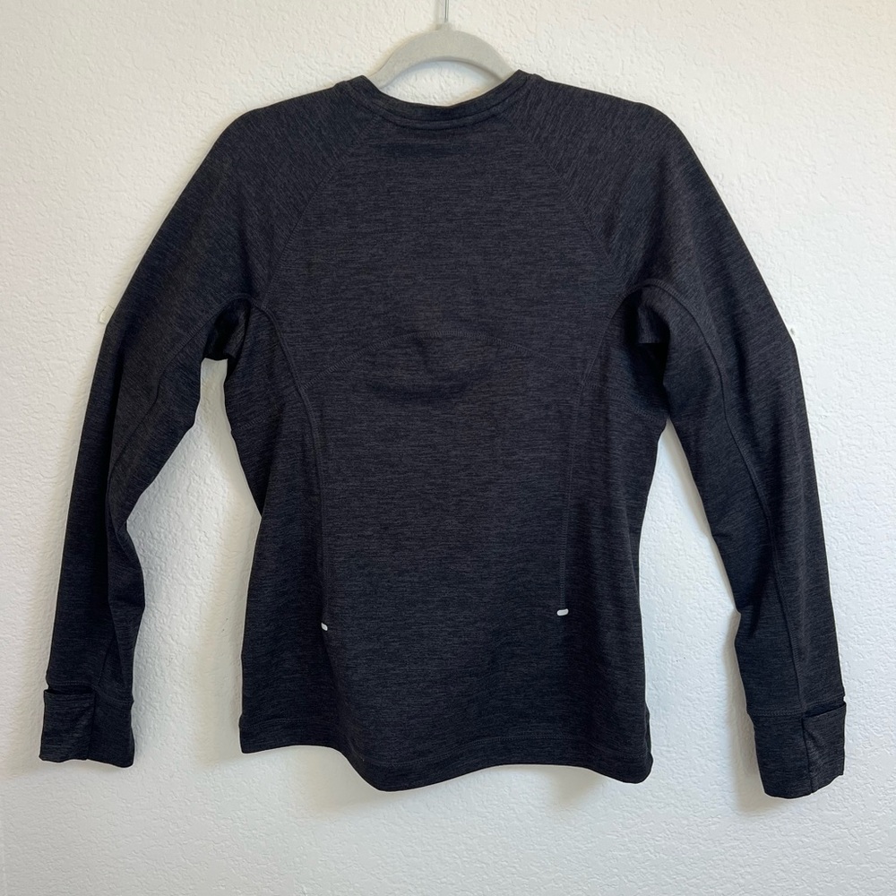 Layer 8 Heathered Gray‎ Performance Shirt Size Medium - Picture 3 of 7